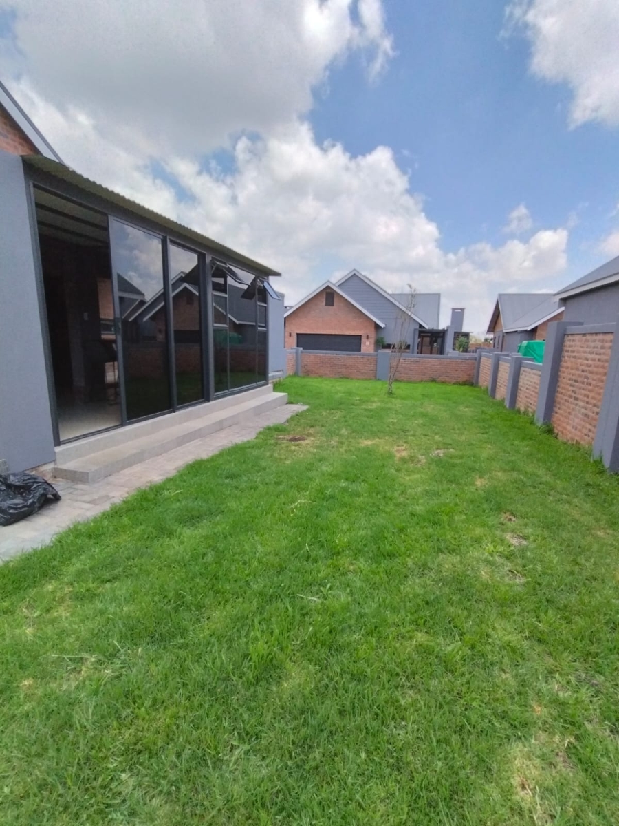 3 Bedroom Property for Sale in De Land Estate North West